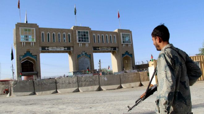 160828165643__afghanistanpakistan_spin_boldak_border_crossing_640x360_epa_nocredit